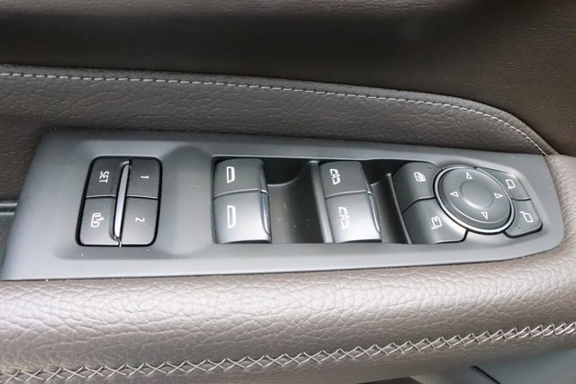 Used 2023 GMC Yukon Denali image 9