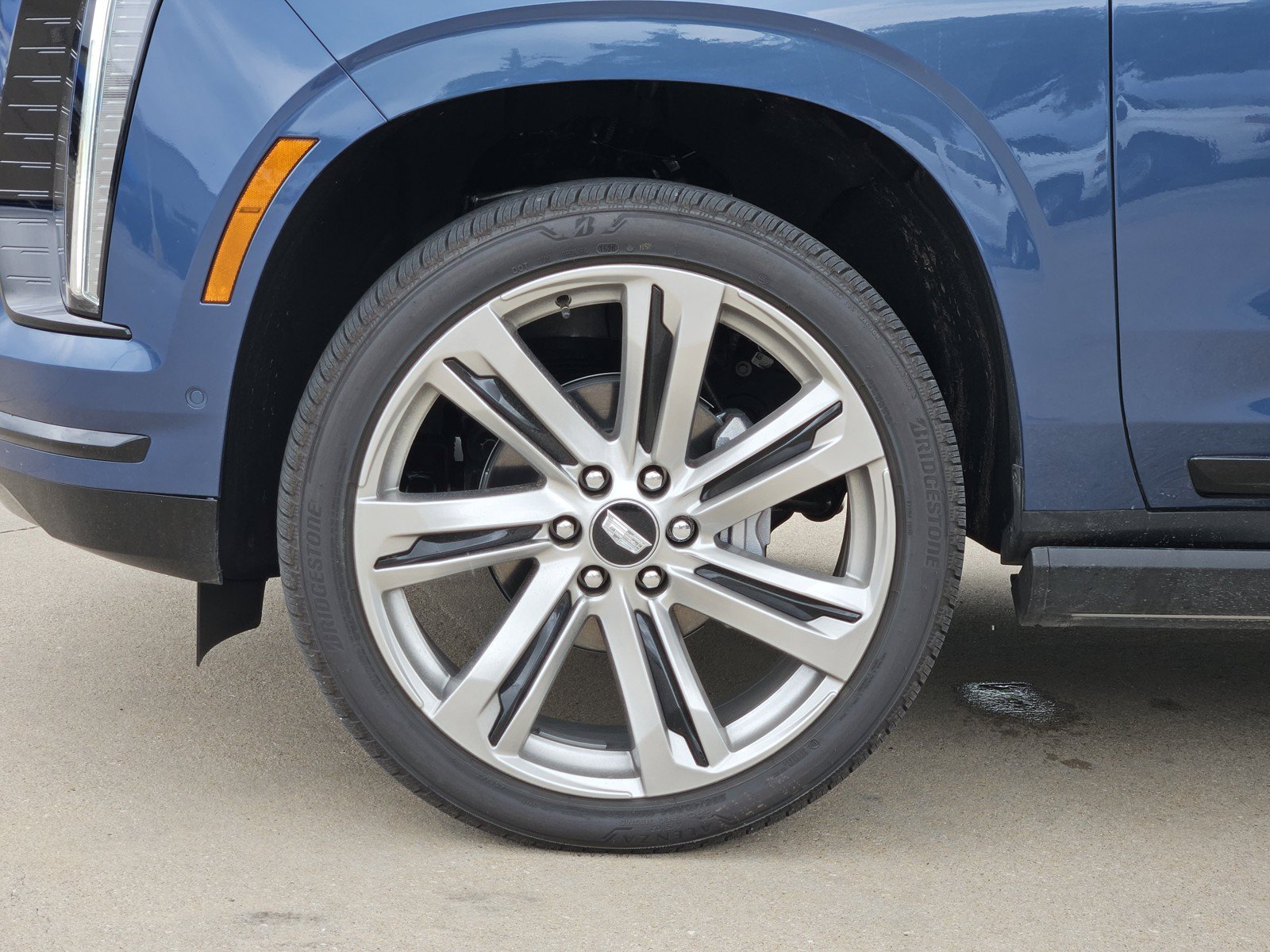 New 2026 Cadillac Escalade Sport w/ Touring Package AWD/4WD image 7