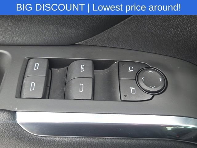 Used 2024 Chevrolet Traverse LT w/ LPO, Floor Liner Package FWD image 24
