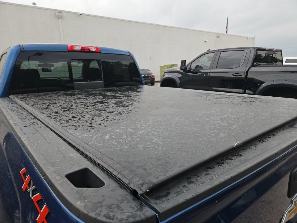 Used 2018 Chevrolet Silverado 1500 LTZ w/ LTZ Plus Package AWD/4WD image 10