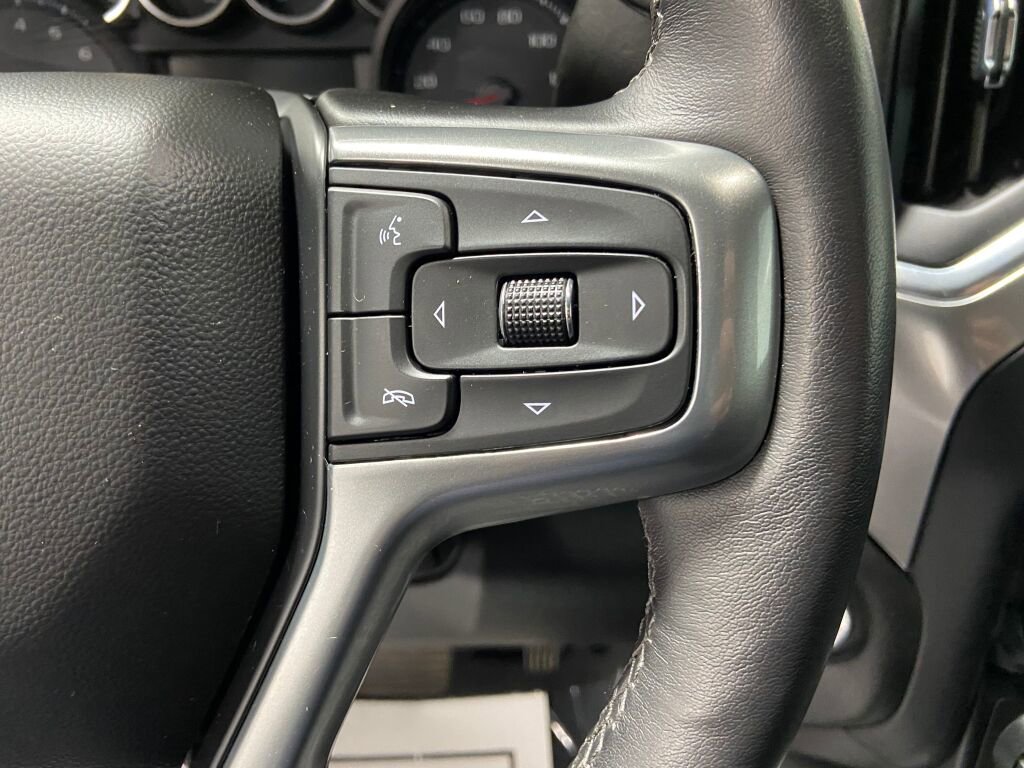 Used 2022 Chevrolet Silverado 1500 LT Trail Boss w/ LPO, Dark Essentials Package image 11