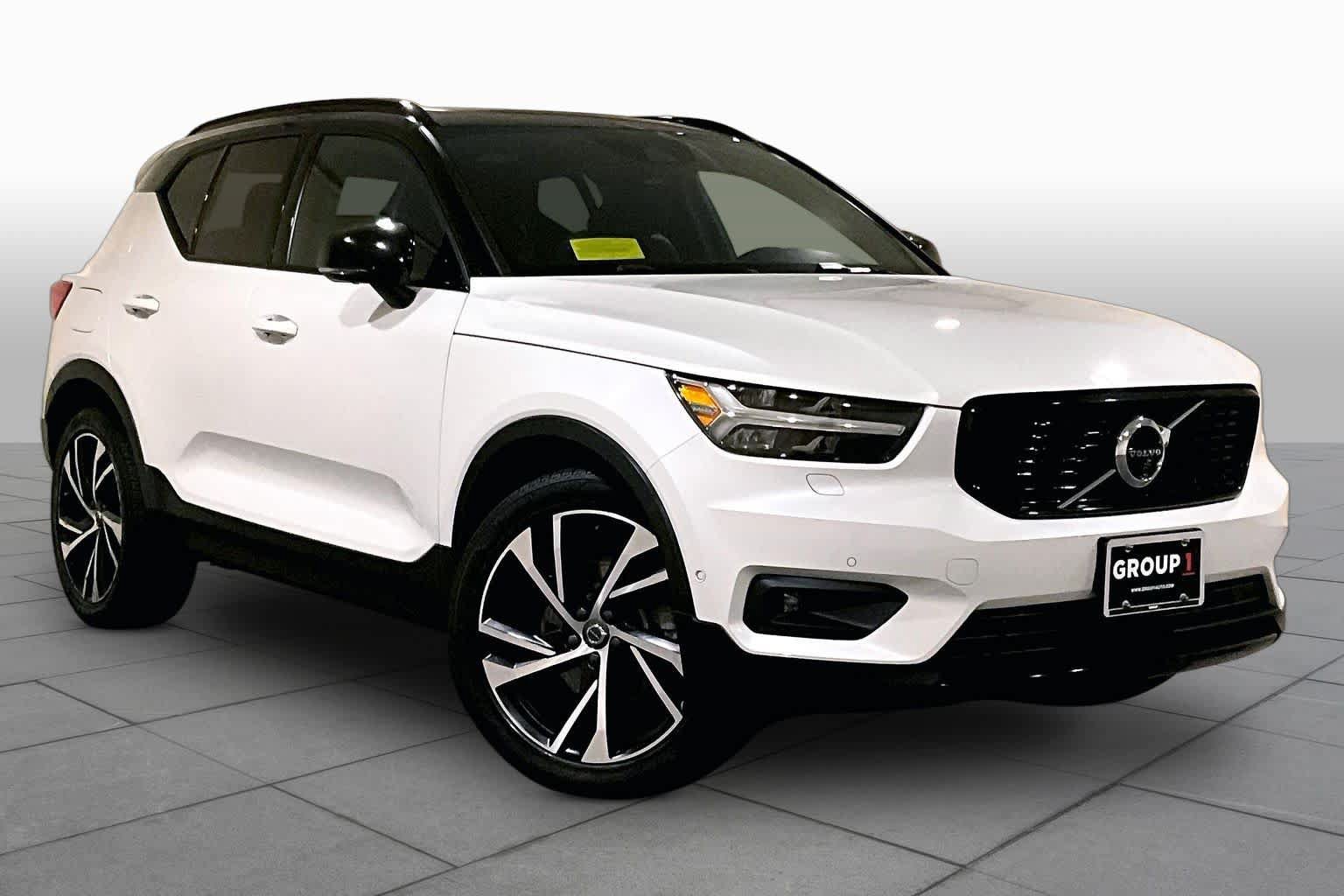 Used 2021 Volvo XC40 T5 R-Design w/ Advanced Package AWD/4WD image 2