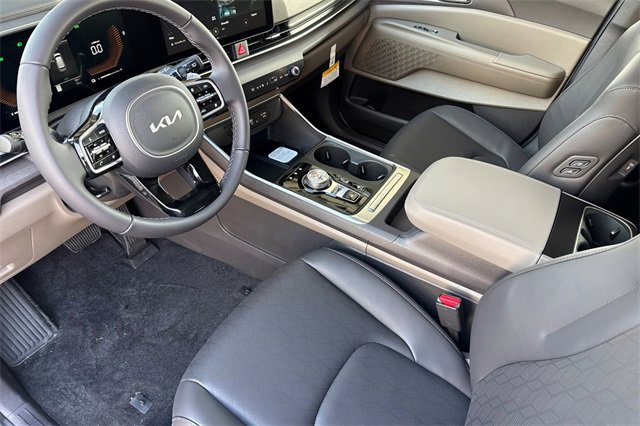 New 2026 Kia Carnival EX image 11