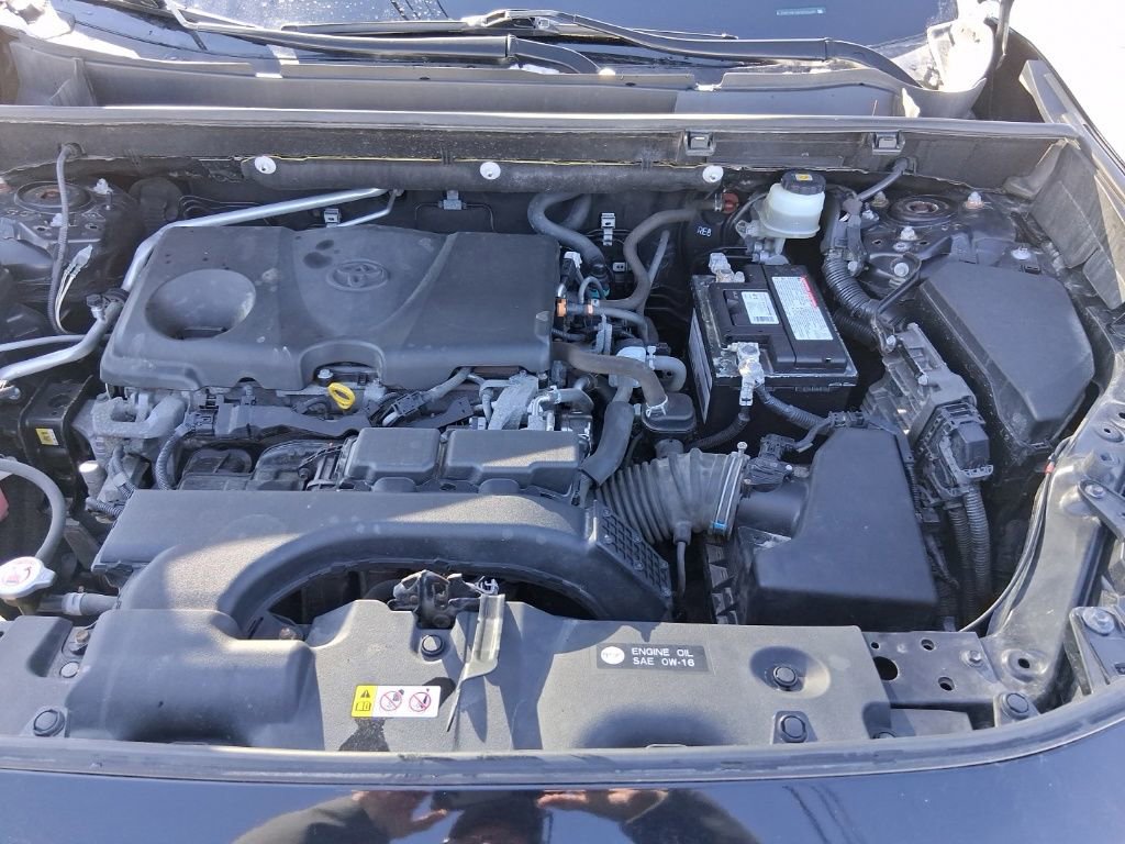 Used 2019 Toyota RAV4 XLE w/ Convenience Package image 28