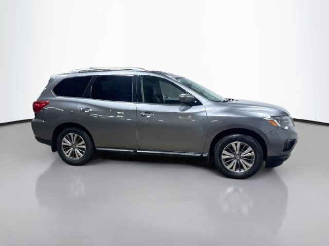 Used 2020 Nissan Pathfinder S AWD/4WD image 6