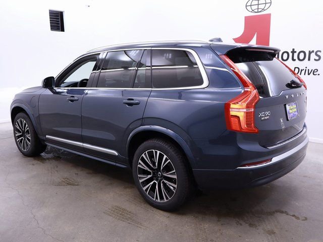 New 2025 Volvo XC90 T8 Plus w/ Protection Package Premier AWD/4WD image 9