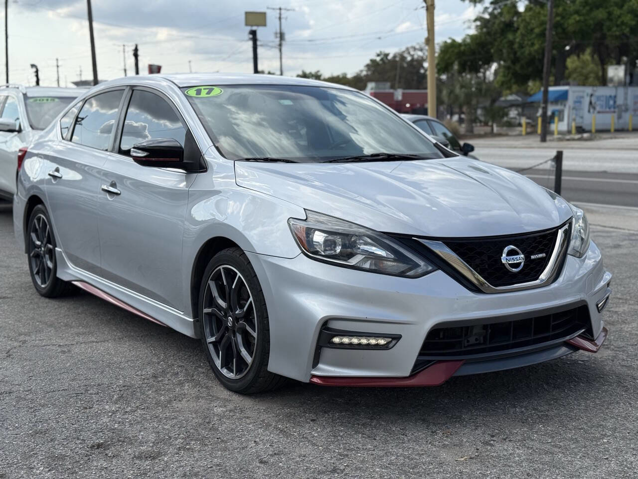 Used 2017 Nissan Sentra NISMO w/ NISMO Premium Package FWD image 9