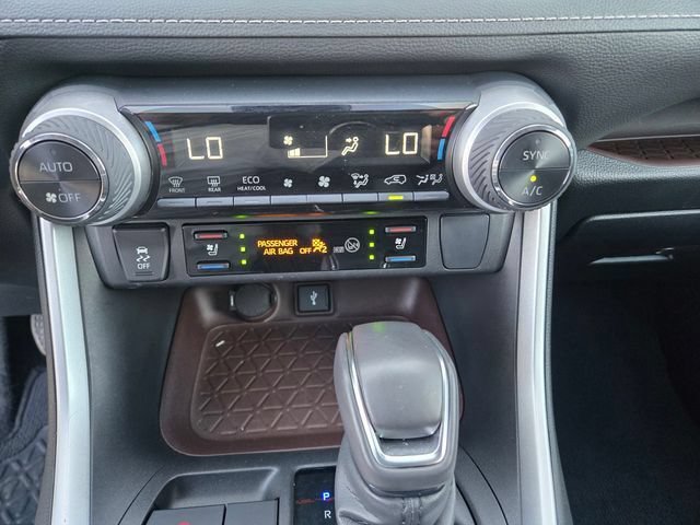 Certified 2022 Toyota RAV4 Limited AWD/4WD image 17