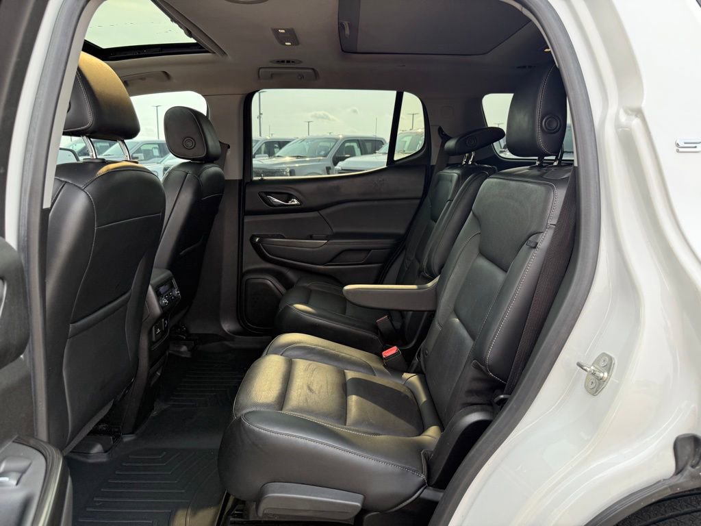 Used 2018 GMC Acadia SLT w/ LPO, Floor Liner Package image 12