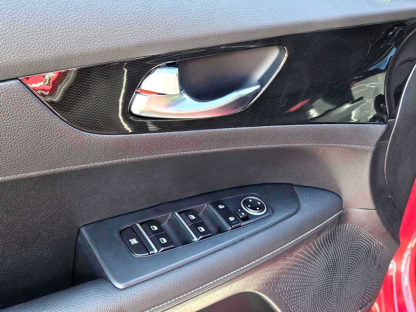 Certified 2024 Kia Forte GT-Line w/ GT-Line Premium Package FWD image 18