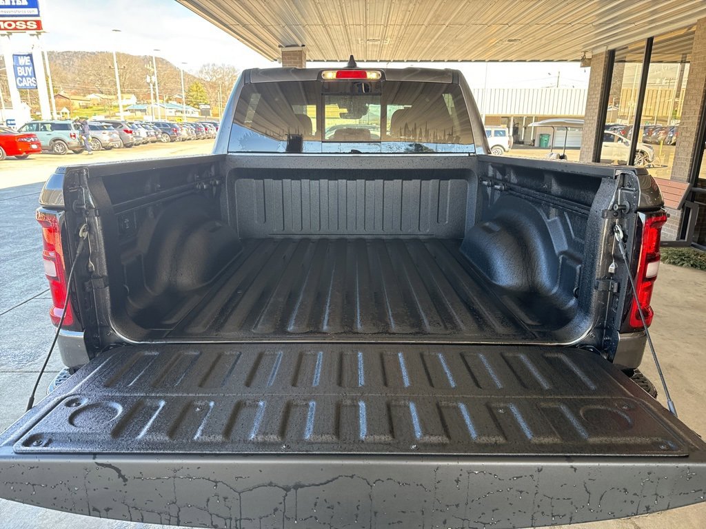 New 2026 RAM 1500 4x4 Crew Cab image 25