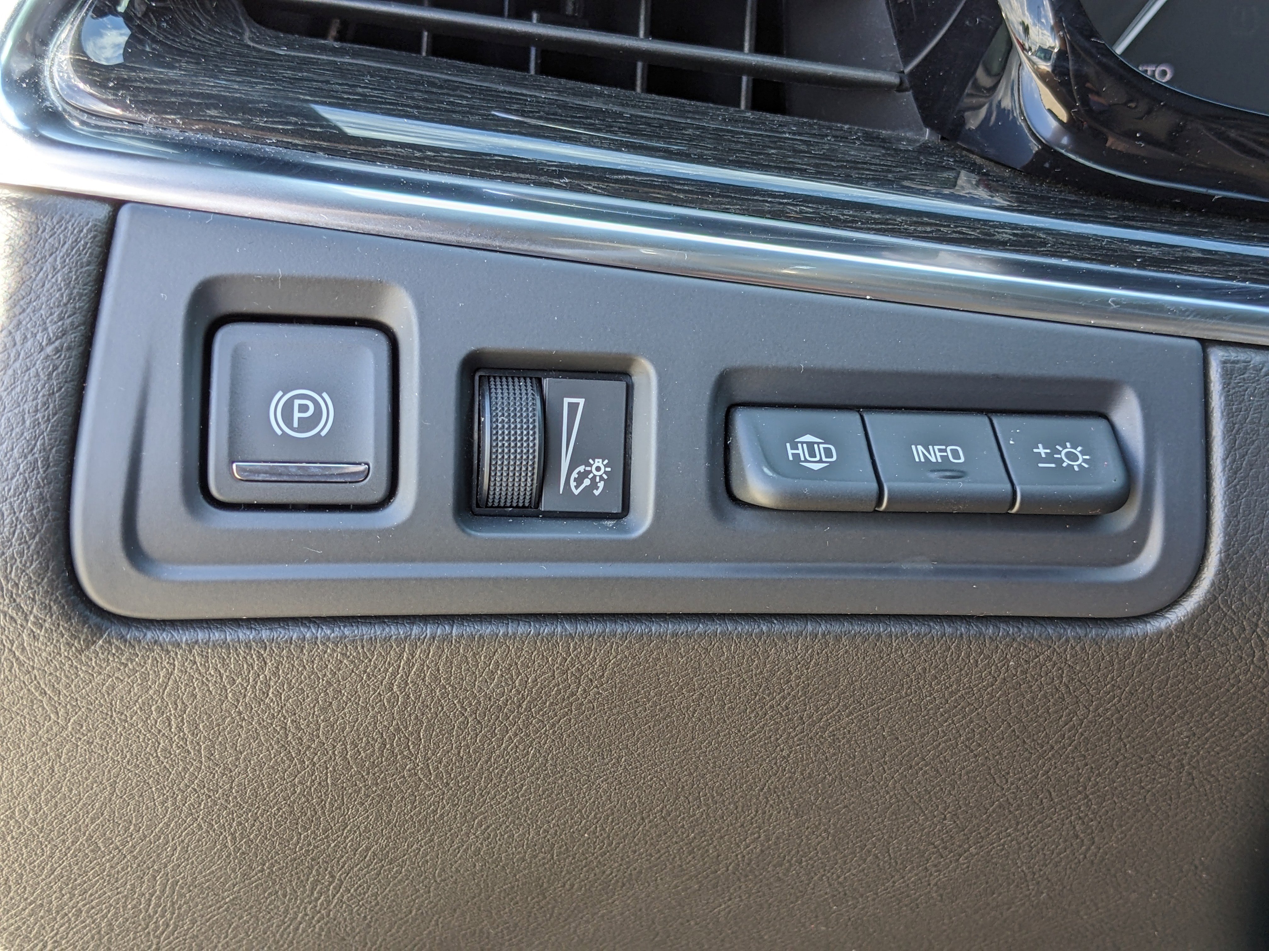 Certified 2022 Cadillac XT5 Premium Luxury w/ Technology Package image 29