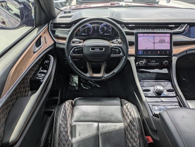 Used 2023 Jeep Grand Cherokee L Summit w/ Advanced Protech Group IV AWD/4WD image 17