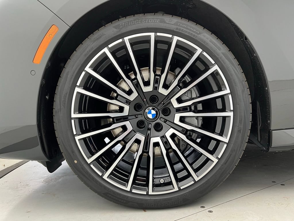 New 2026 BMW 740i xDrive AWD/4WD image 50