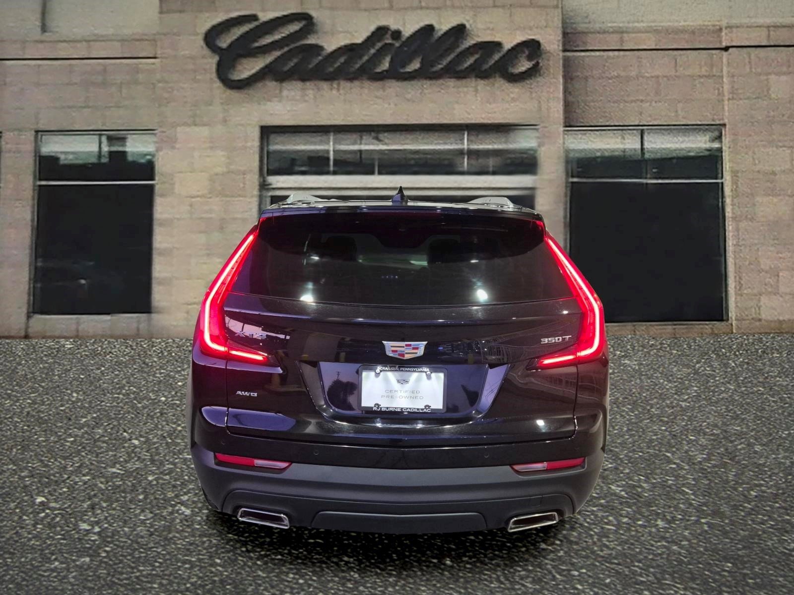 Certified 2023 Cadillac XT4 Luxury w/ Cold Weather Package image 4