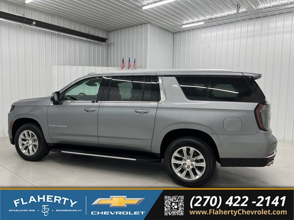 Used 2026 Chevrolet Suburban Premier AWD/4WD image 5