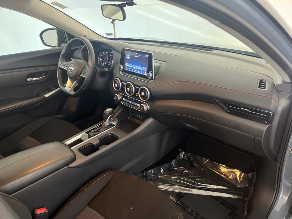 Used 2025 Nissan Sentra SR FWD image 22
