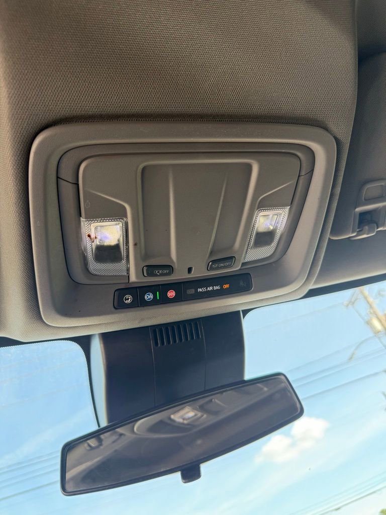 Used 2022 Chevrolet Silverado 1500 Custom w/ LPO, Dark Essentials Package image 17