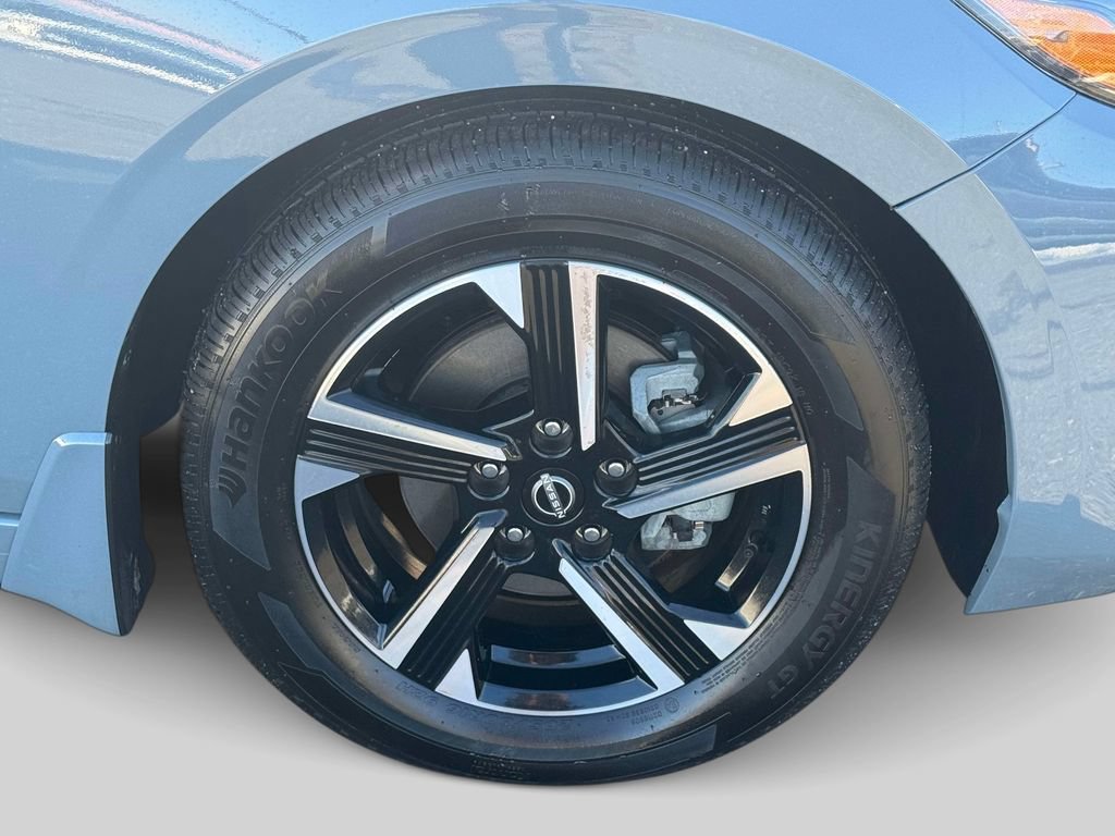 Used 2025 Nissan Sentra SV w/ All-Weather Package FWD image 9