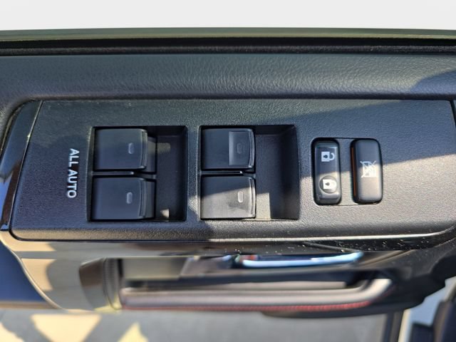 Used 2021 Toyota 4Runner Venture w/ Moonroof Package AWD/4WD image 30