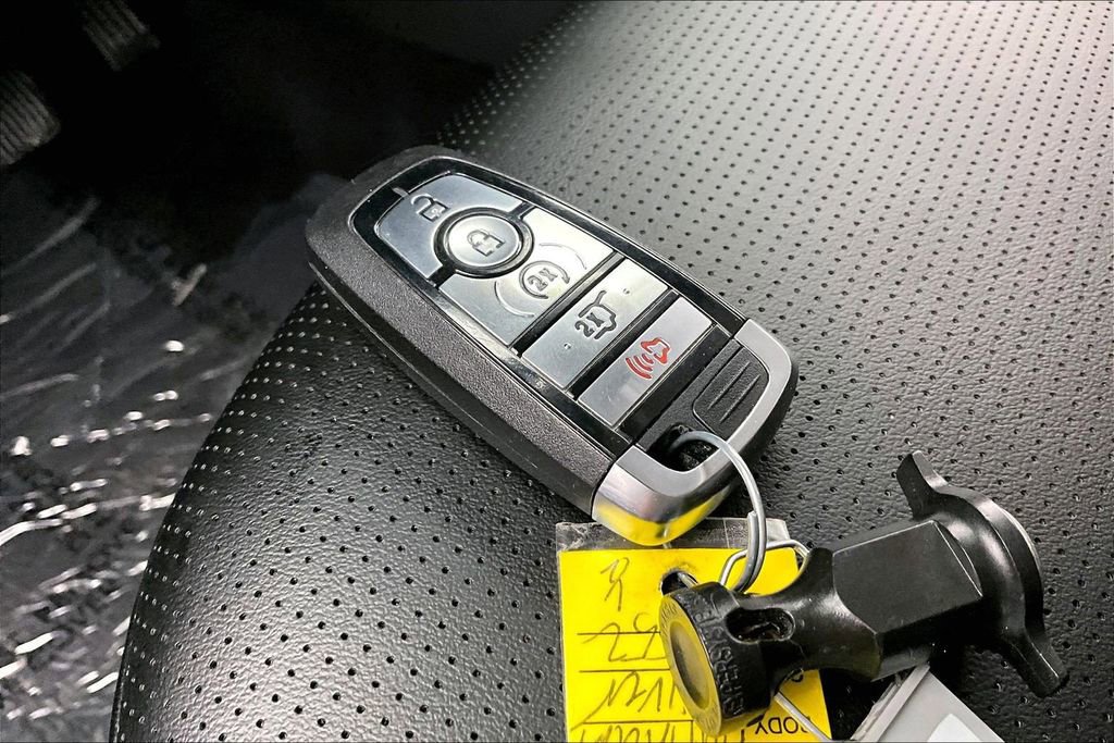 Used 2023 Ford Escape Platinum image 11