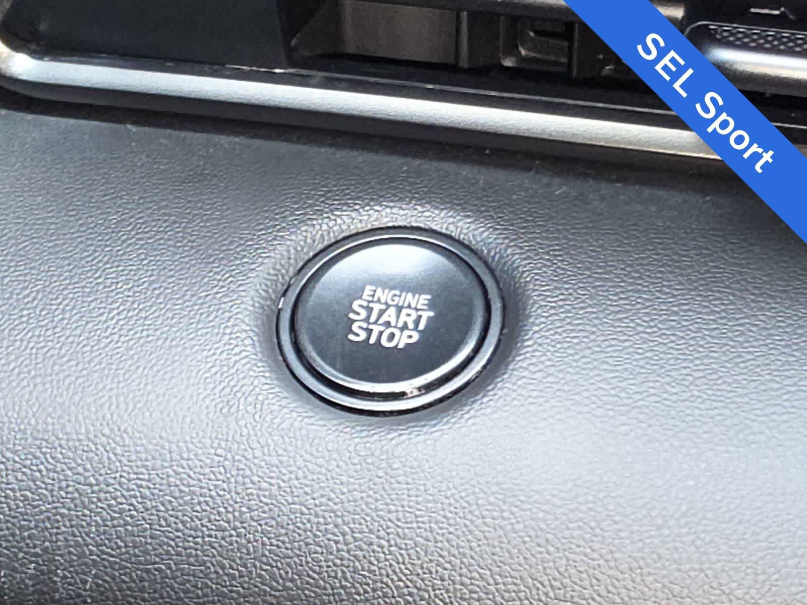 Certified 2025 Hyundai Elantra Sport FWD image 24