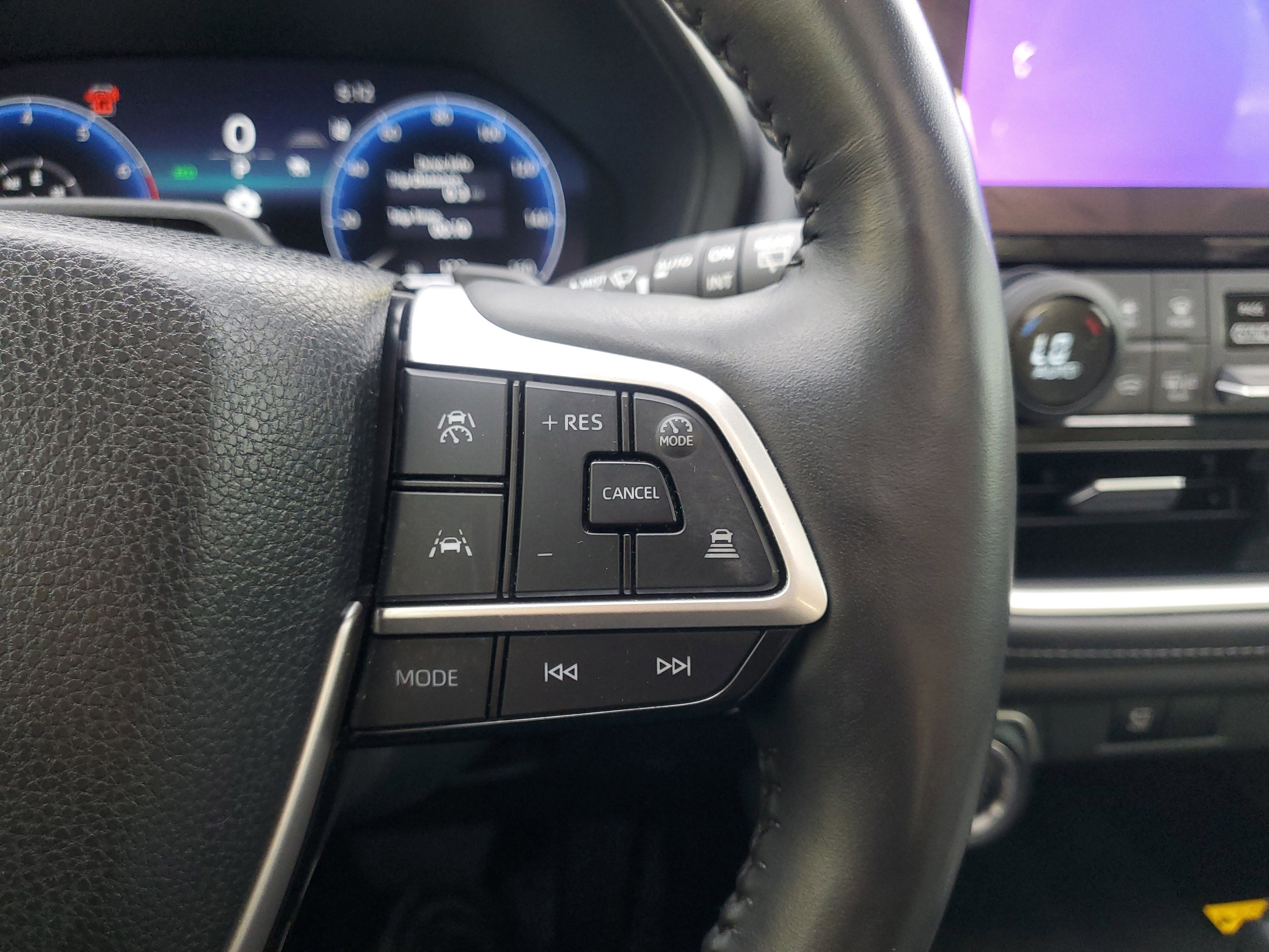 Used 2024 Toyota Grand Highlander Platinum image 25