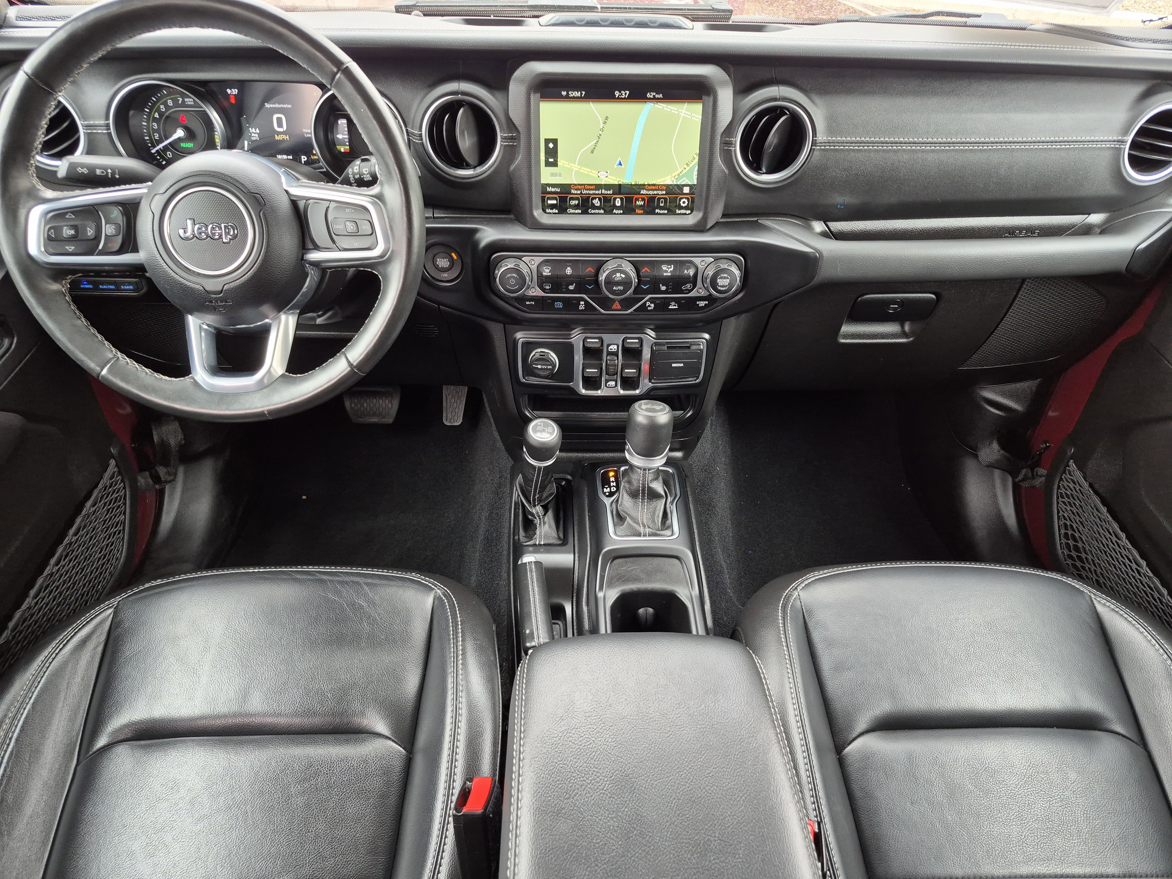 Used 2021 Jeep Wrangler Sahara w/ Cold Weather Group image 30