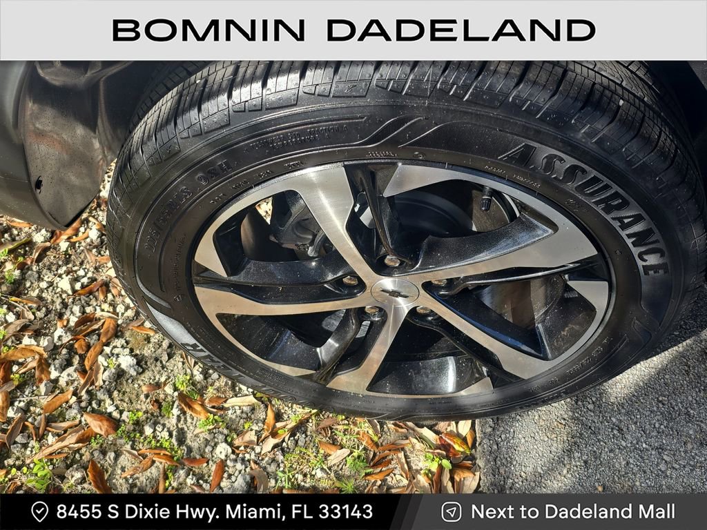 Used 2025 Chevrolet Trax RS w/ Driver Confidence Package image 4