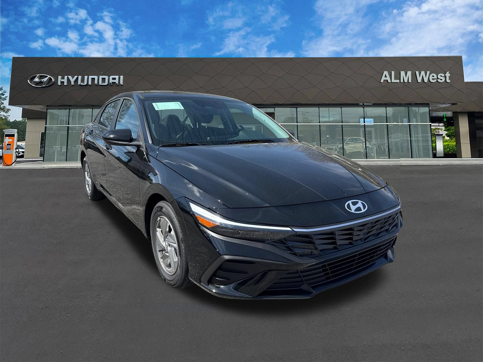 New 2026 Hyundai Elantra SE FWD image 4