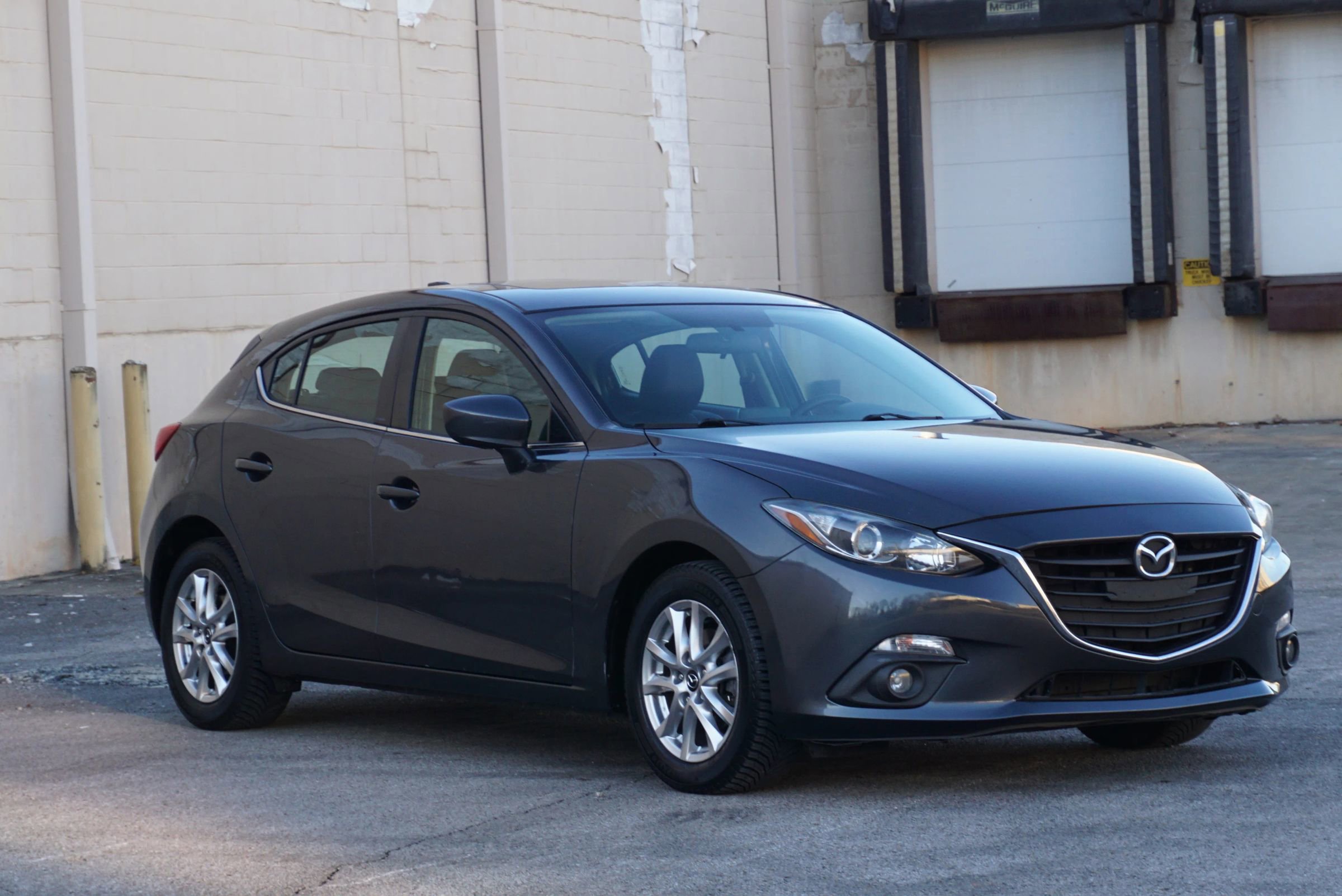 Used 2015 MAZDA MAZDA3 i Grand Touring image 3