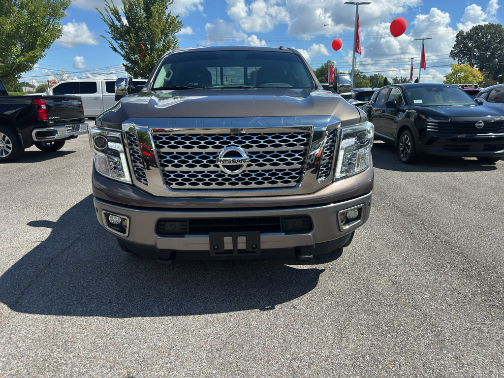 Used 2018 Nissan Titan Platinum Reserve w/ Platinum Utility Package image 8