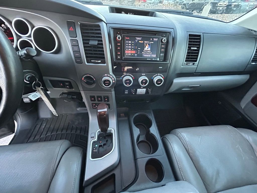 Used 2015 Toyota Sequoia Platinum image 18