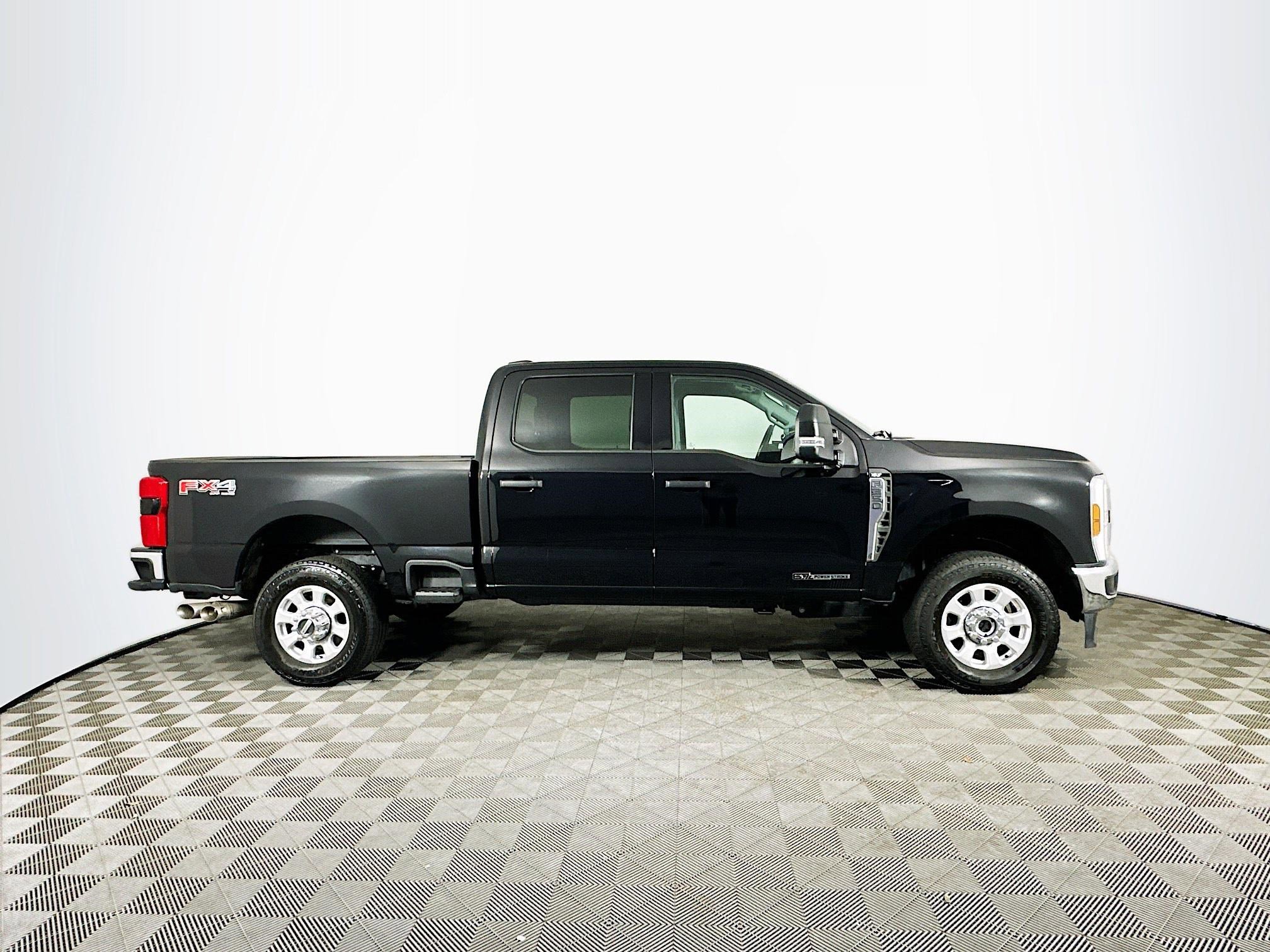 Used 2024 Ford F350 XLT w/ 360-Degree Camera Package image 8
