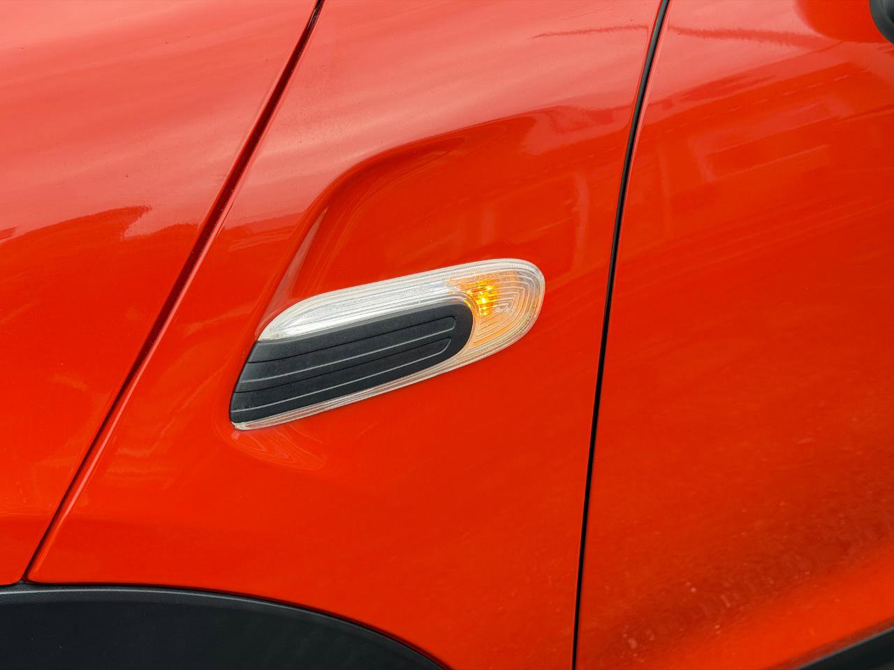 Used 2019 MINI Cooper 2-Door Hardtop w/ Storage Package image 78