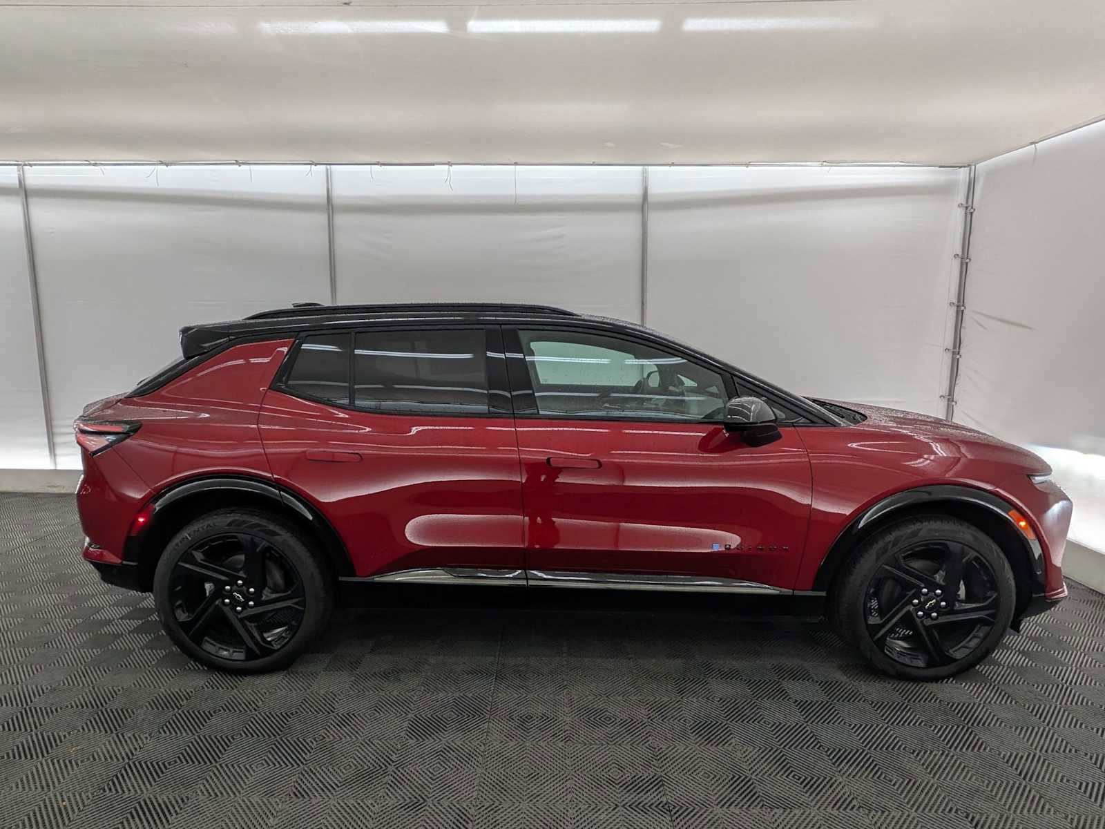 New 2026 Chevrolet Equinox EV RS image 7