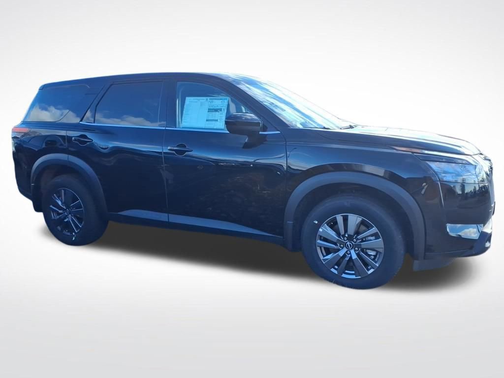 New 2025 Nissan Pathfinder S w/ Cargo Package image 8