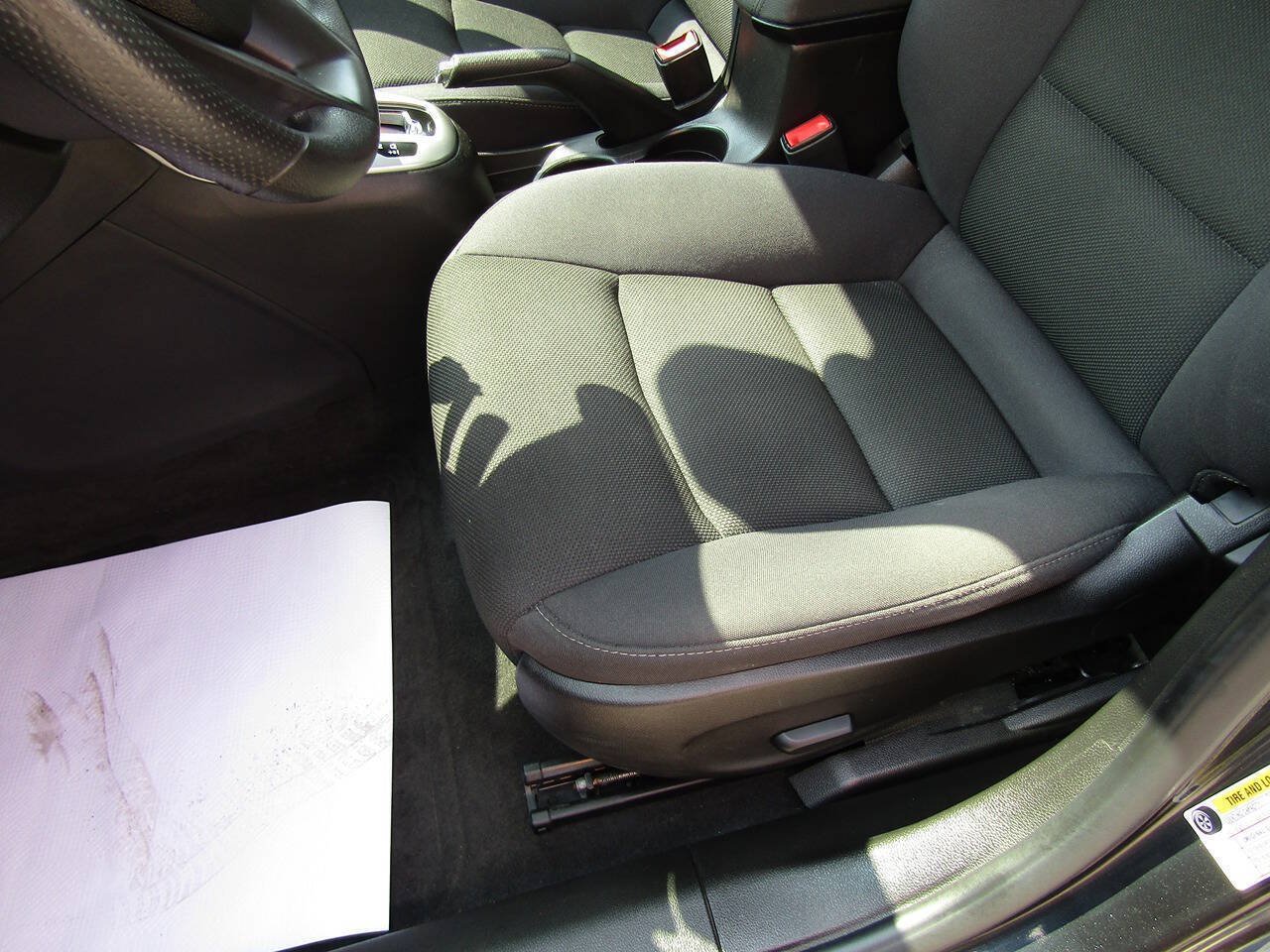 Used 2016 Chevrolet Cruze LT FWD image 10