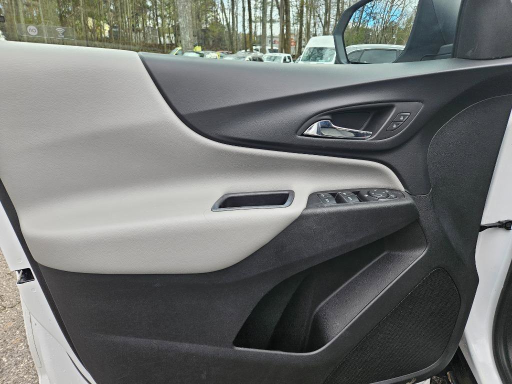 Used 2019 Chevrolet Equinox LS image 19