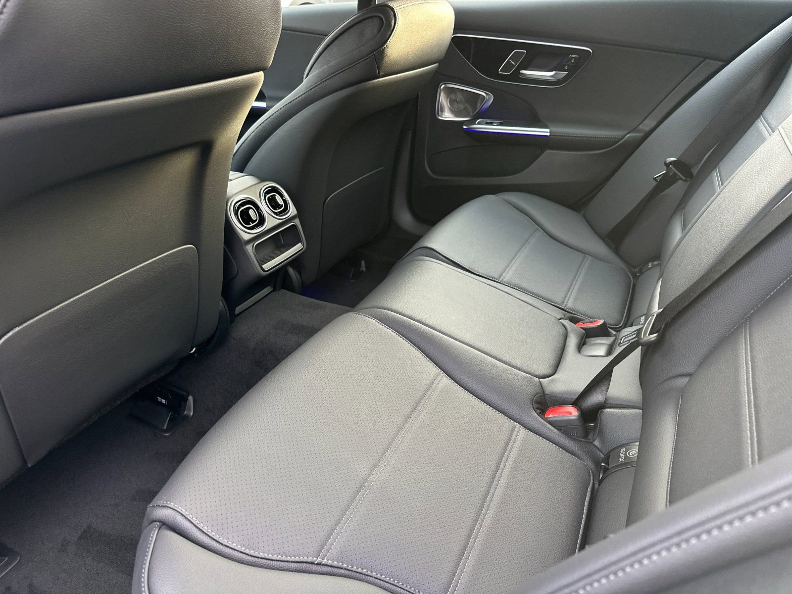 New 2026 Mercedes-Benz C 300 4MATIC Sedan image 12