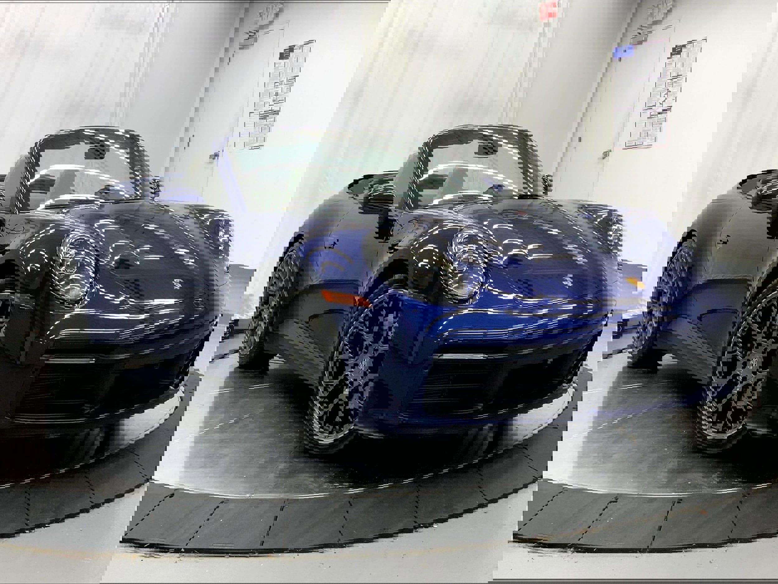 Used 2023 Porsche 911 Carrera 4S image 9