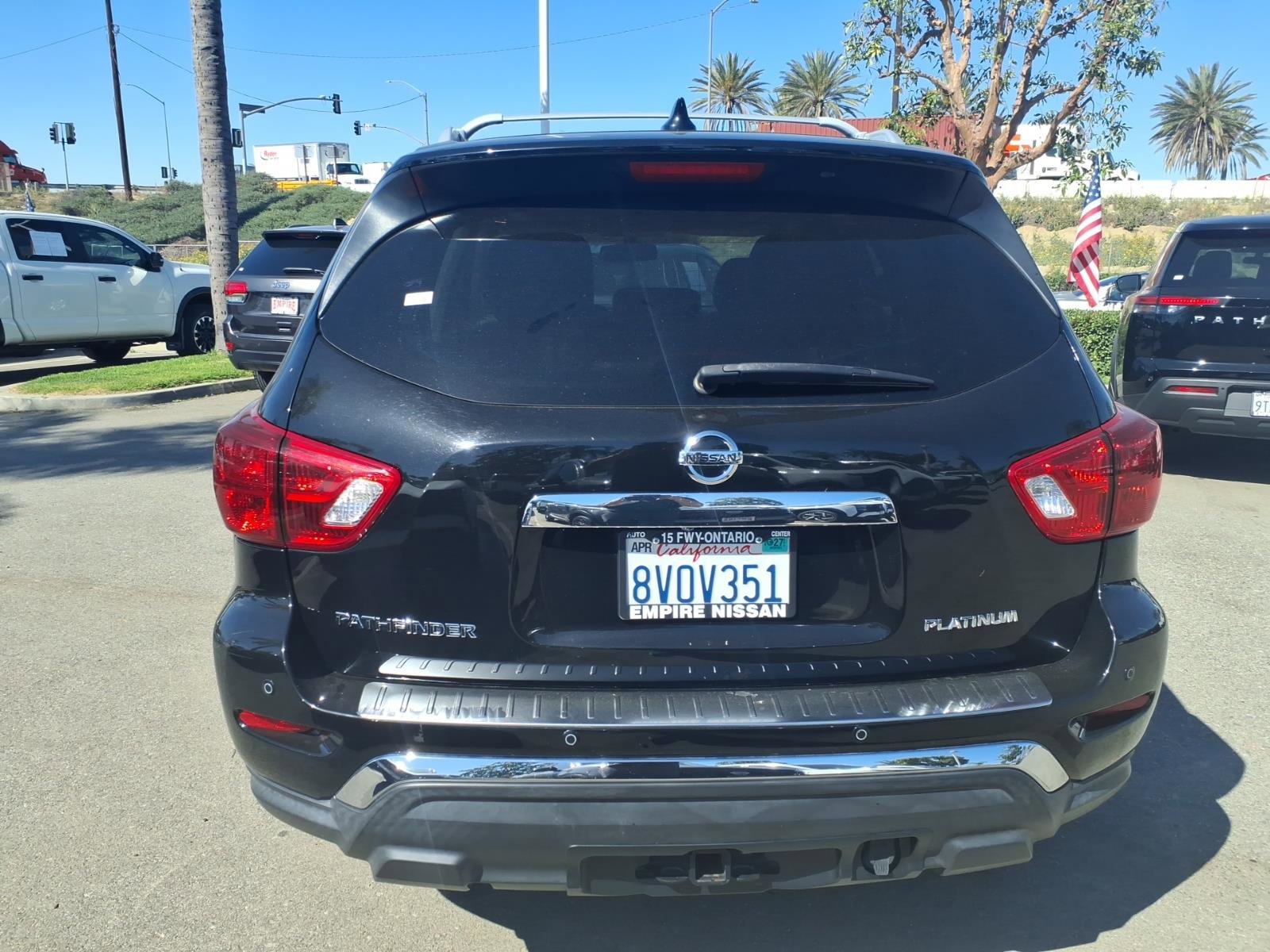 Certified 2020 Nissan Pathfinder Platinum FWD image 6