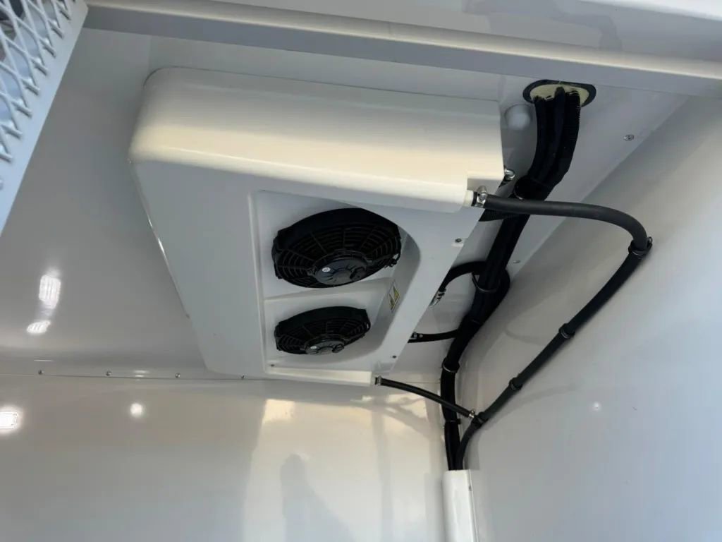 Used 2019 Ford Transit 250 148 Medium Roof image 27