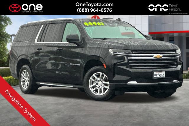 Used 2023 Chevrolet Suburban LT image 1