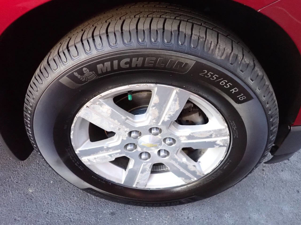 Used 2010 Chevrolet Traverse LT image 10