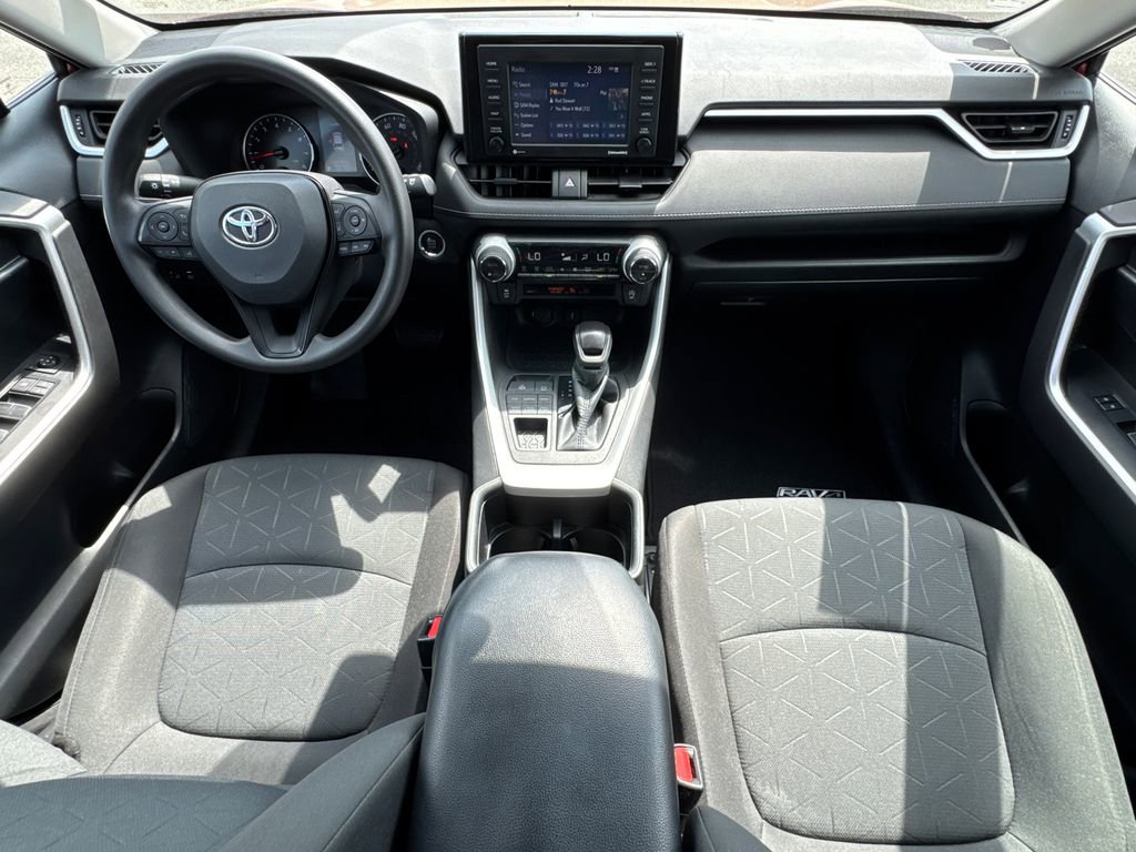 Used 2022 Toyota RAV4 XLE image 22