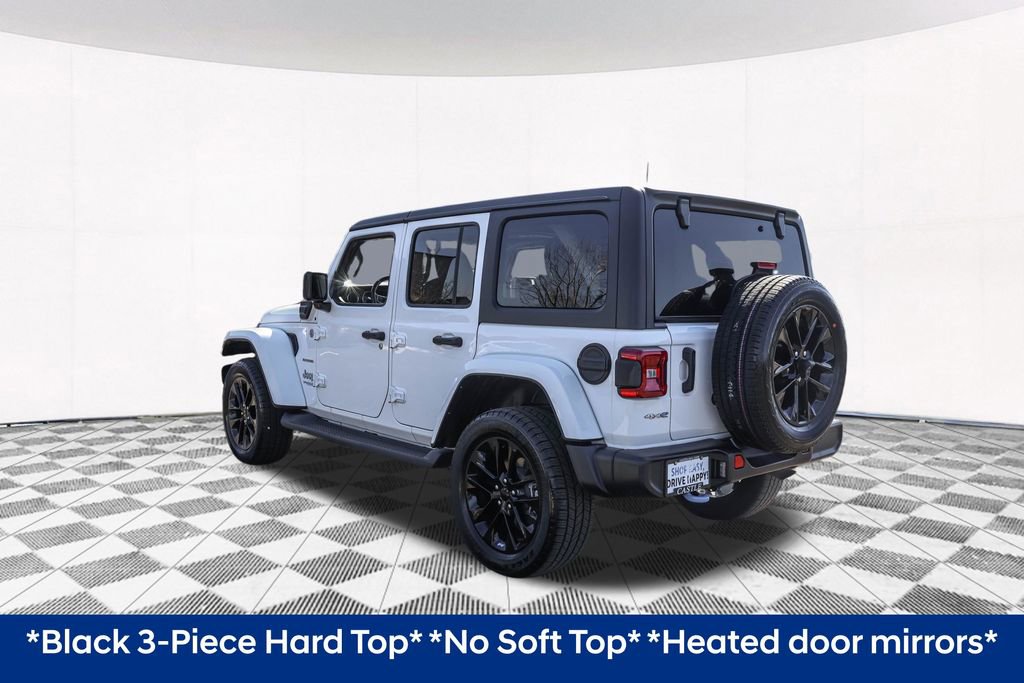 Used 2022 Jeep Wrangler Unlimited Sahara w/ Cold Weather Group AWD/4WD image 9