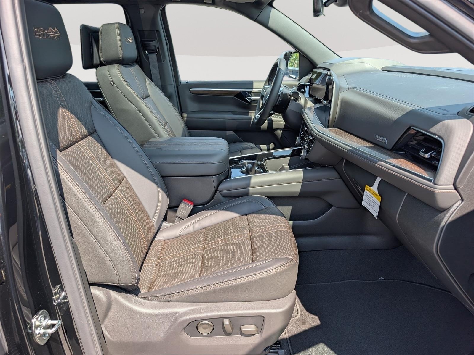 New 2026 Chevrolet Tahoe High Country AWD/4WD image 8