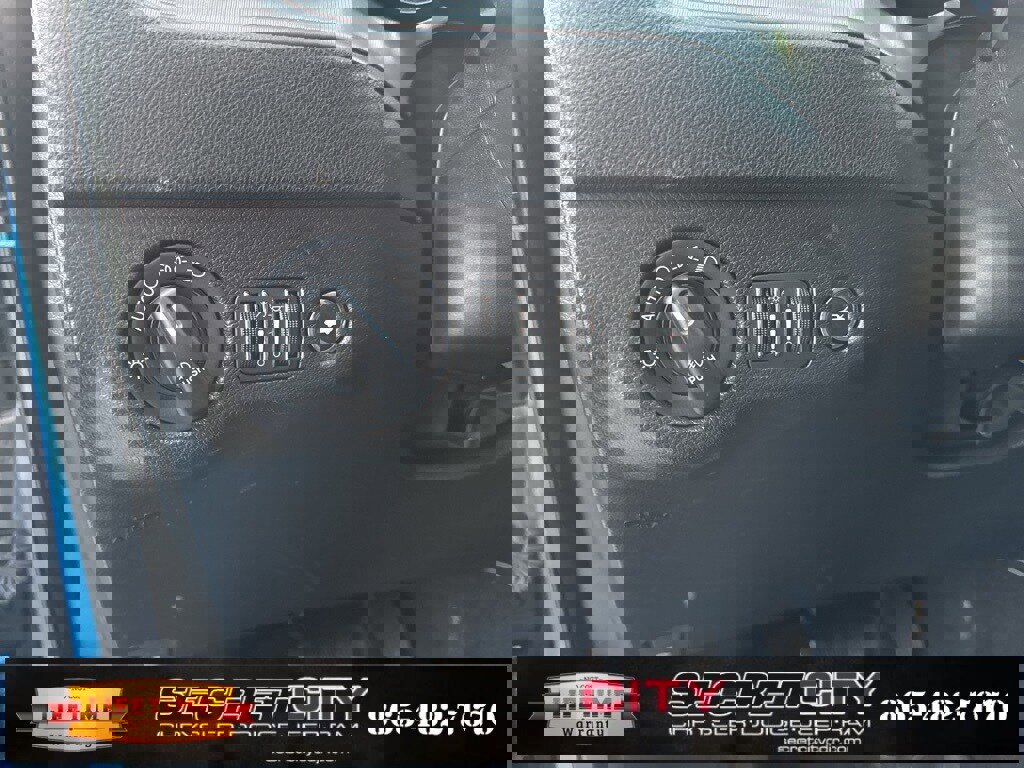 Used 2023 Dodge Charger Scat Pack image 33