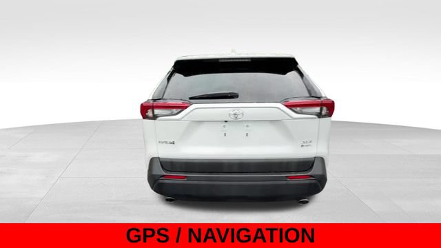 Used 2025 Toyota RAV4 XLE Premium w/ Weather Package AWD/4WD image 6